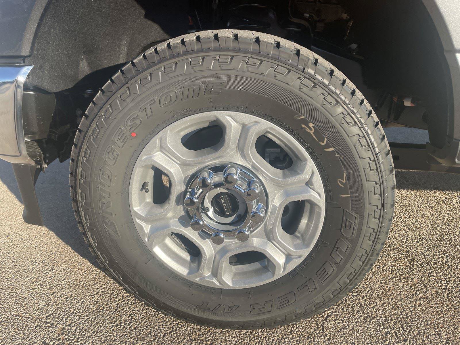 New 2026 Ford F250 XLT w/ XLT Premium Package AWD/4WD image 39