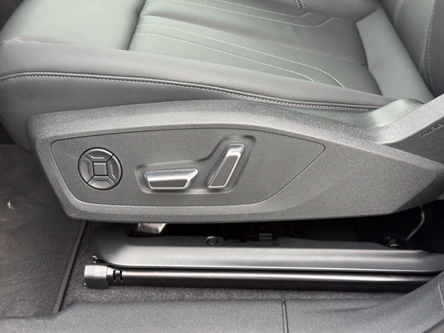 New 2026 Audi Q3 quattro 2.0T AWD/4WD image 9