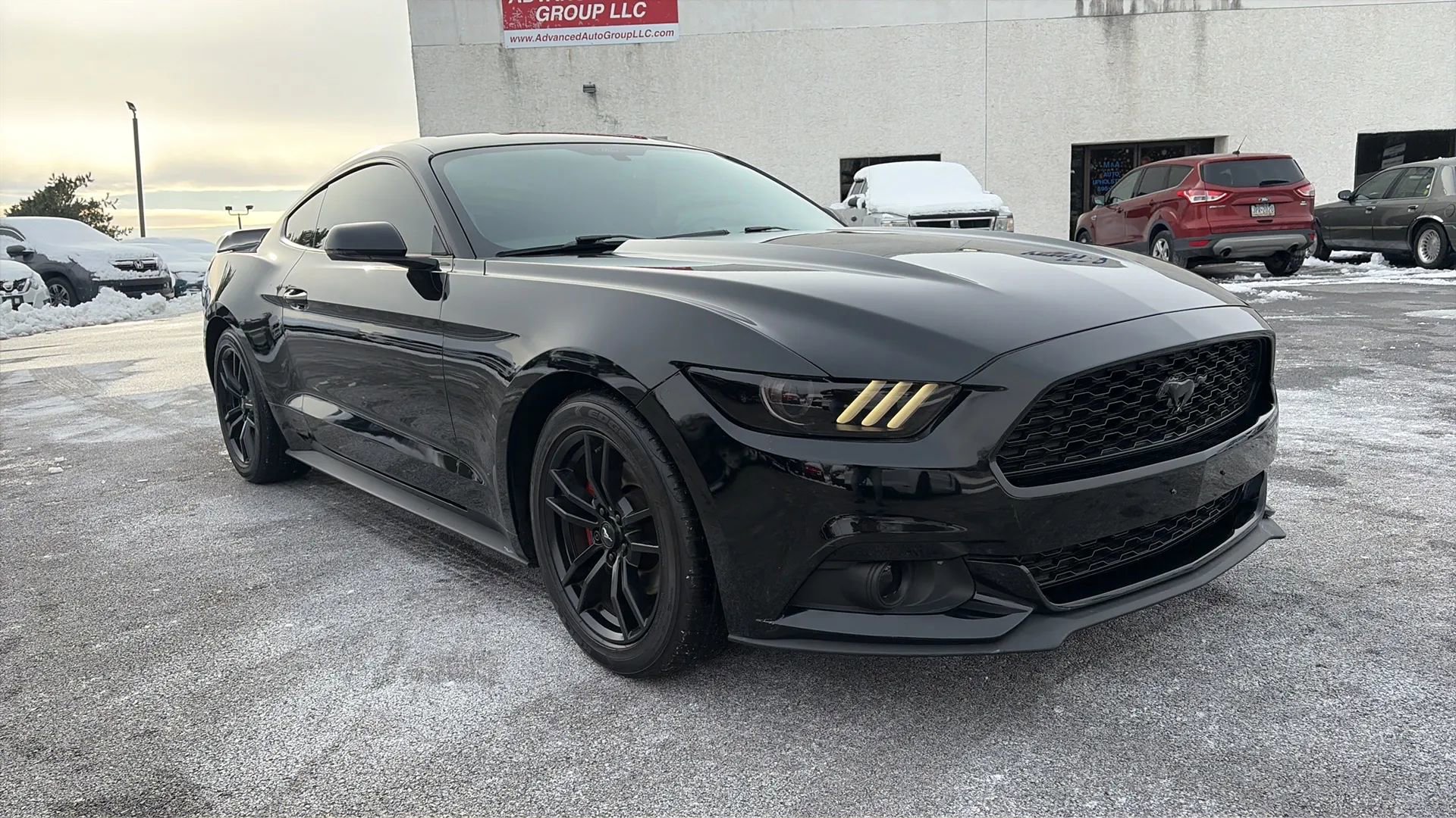 Used 2017 Ford Mustang Coupe image 24