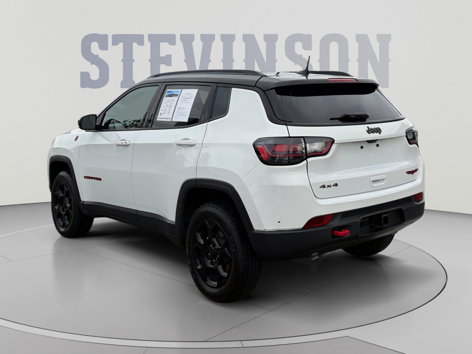 Used 2023 Jeep Compass Trailhawk w/ Trailhawk Elite Group AWD/4WD image 3