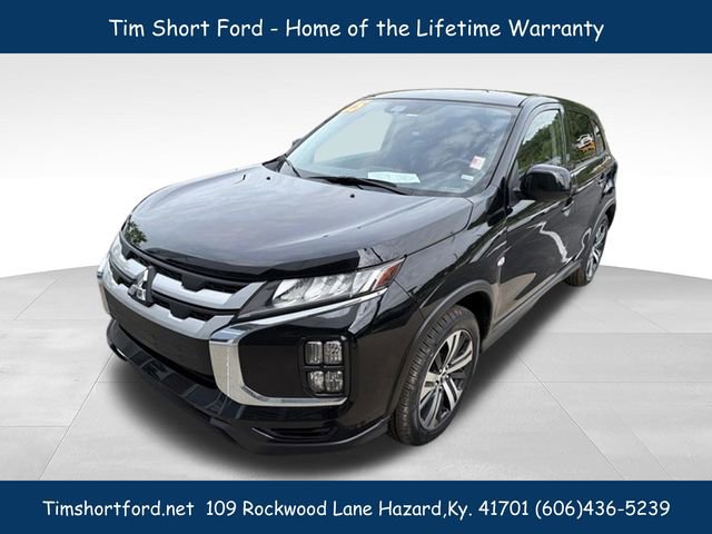 Used 2025 Mitsubishi Outlander Sport SE AWD/4WD image 2