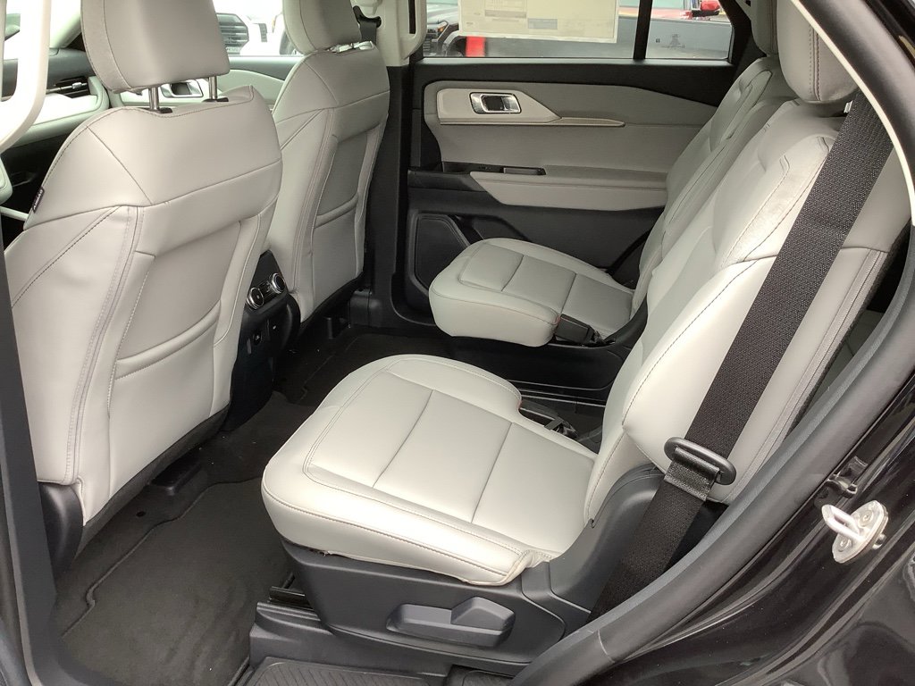 New 2026 Ford Explorer Active w/ Active Comfort Package image 10
