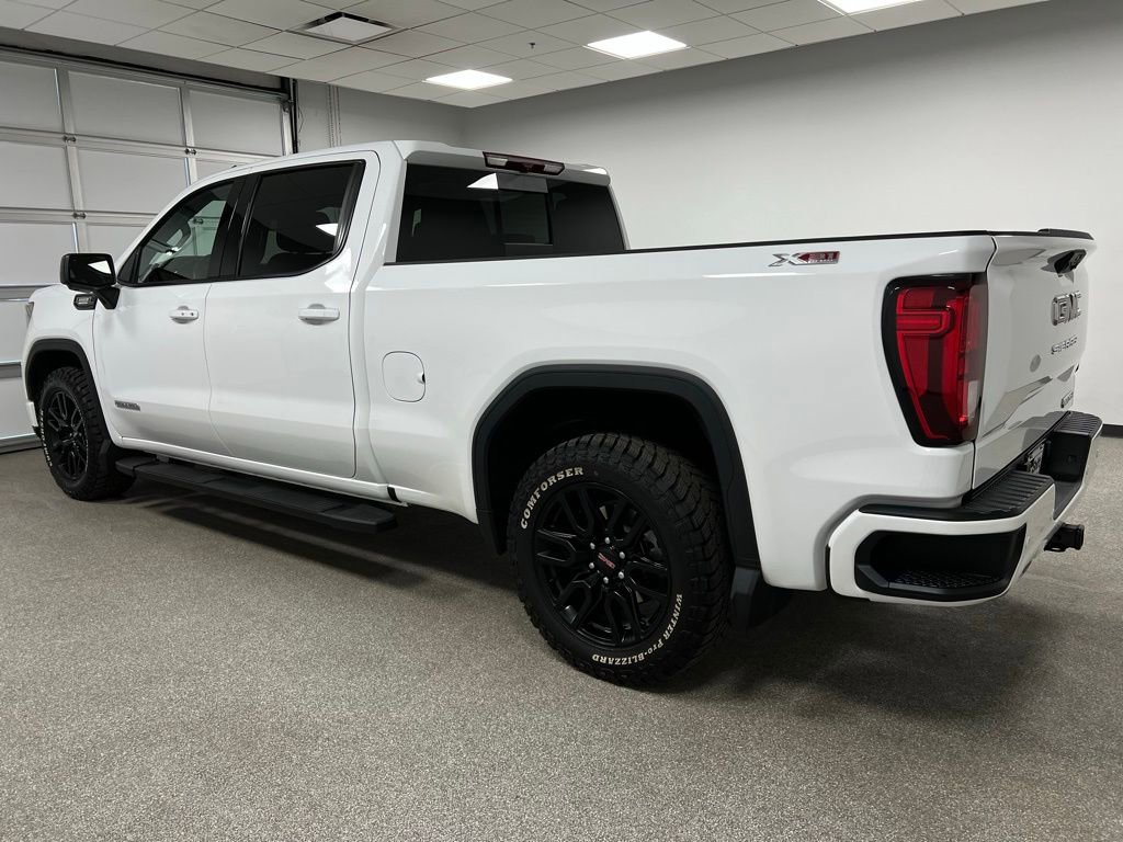 Used 2025 GMC Sierra 1500 Elevation w/ Elevation Premium Package image 9