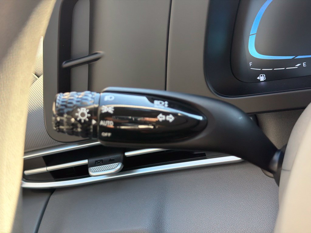New 2026 Hyundai Elantra SE FWD image 30