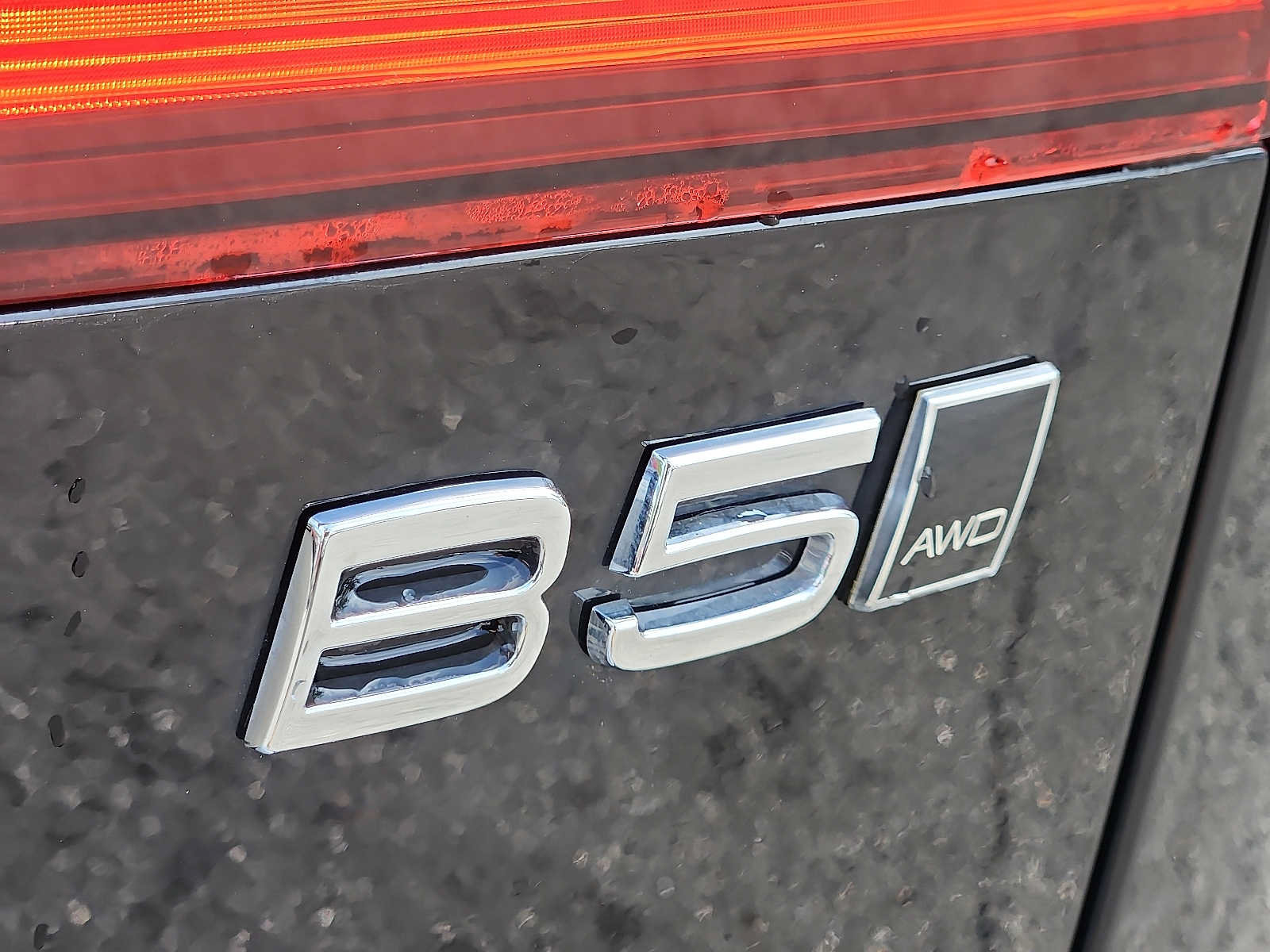 Certified 2024 Volvo V60 B5 Cross Country Plus w/ Protection Package Premier AWD/4WD image 29