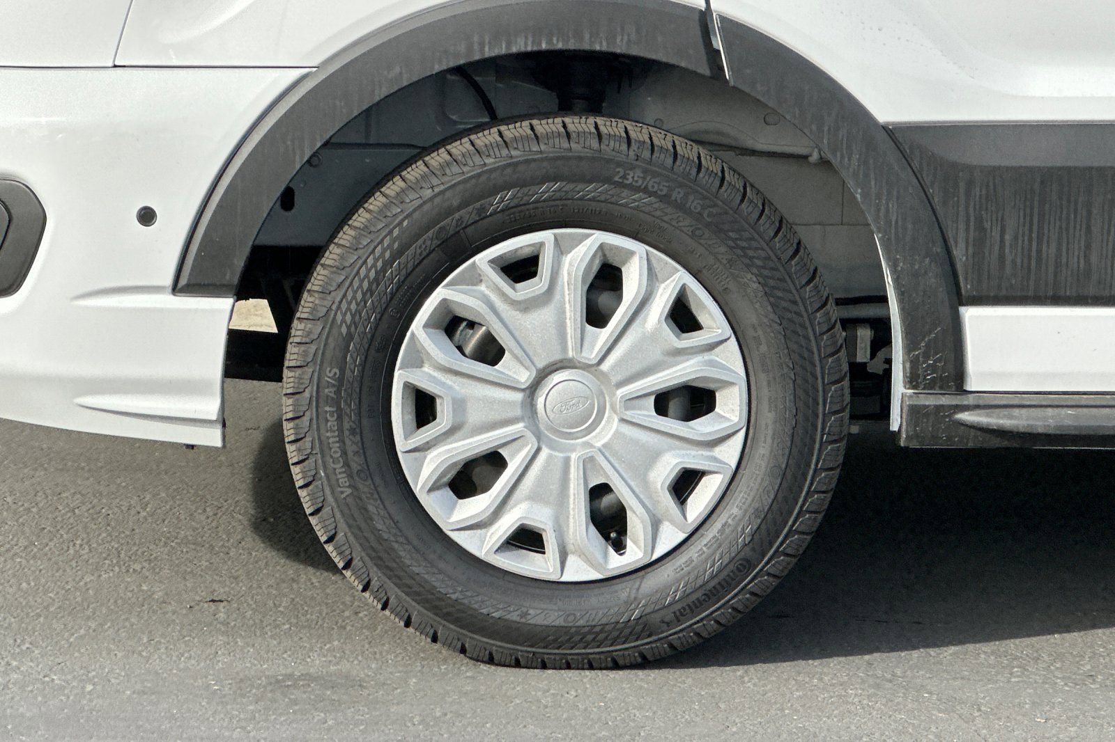 New 2025 Ford Transit 350 XLT image 26