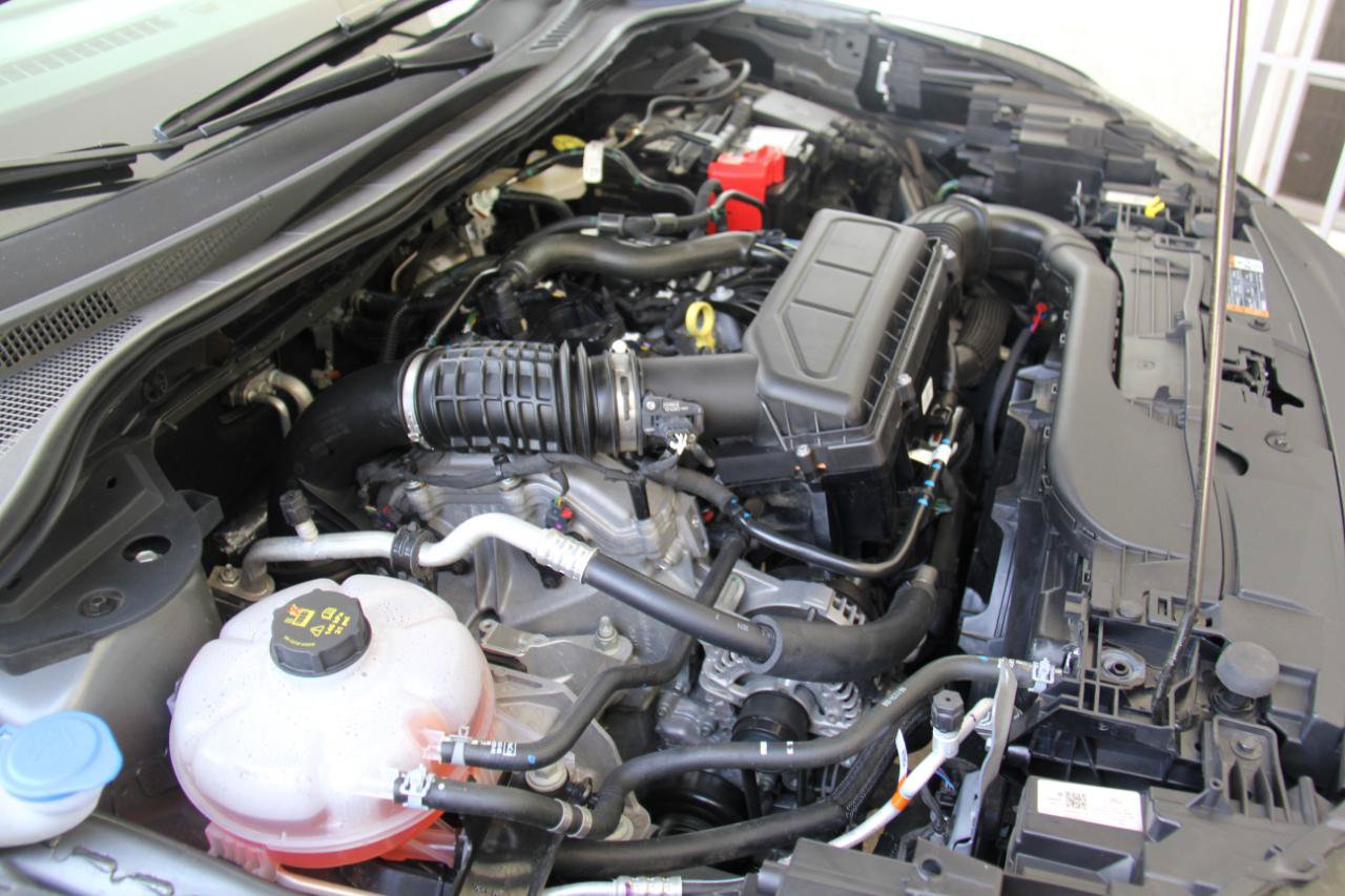Used 2025 Ford Escape Active AWD/4WD image 34