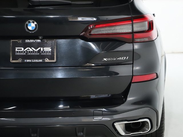 Used 2022 BMW X5 xDrive40i w/ M Sport Package AWD/4WD image 49