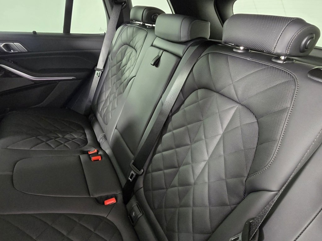 New 2026 BMW X5 xDrive40i w/ M Sport Package image 16