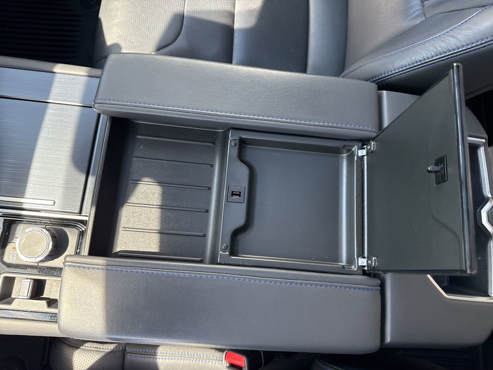 Used 2023 Toyota Tundra Platinum image 31