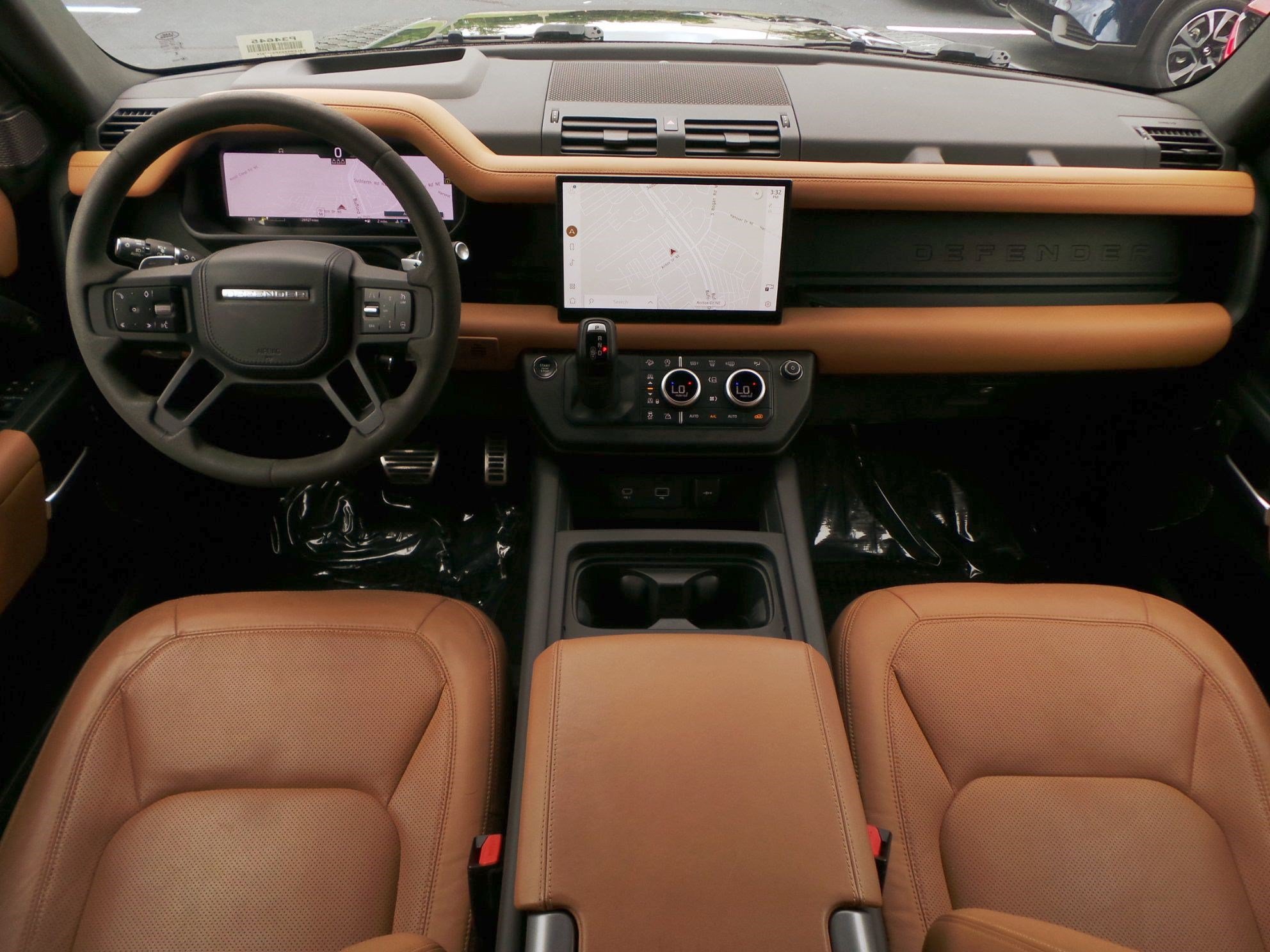Used 2023 Land Rover Defender 110 V8 AWD/4WD image 6