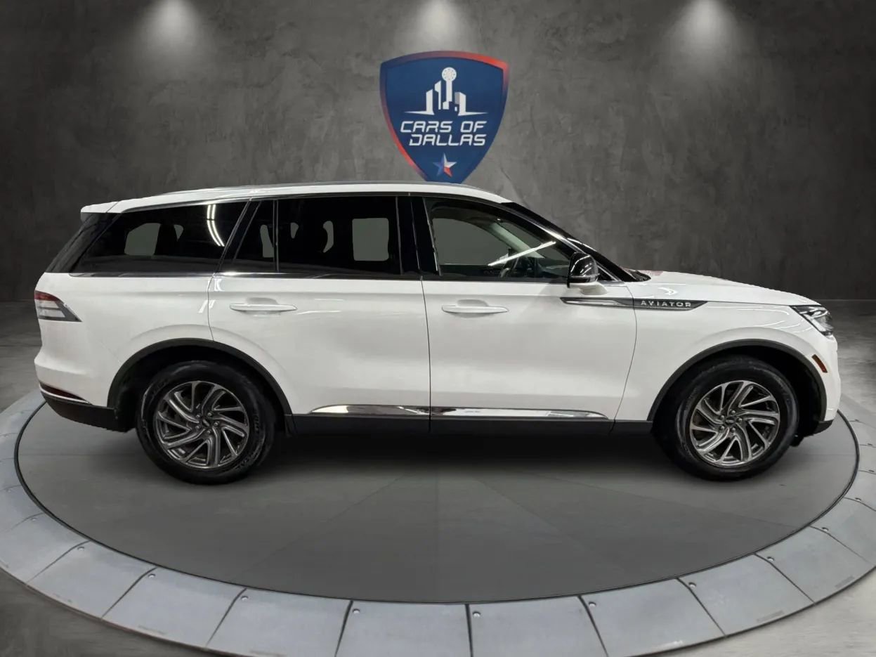 Used 2021 Lincoln Aviator AWD w/ Elements Package image 6