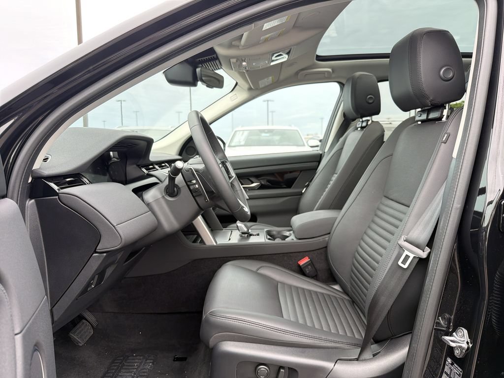 Used 2025 Land Rover Discovery Sport S AWD/4WD image 3
