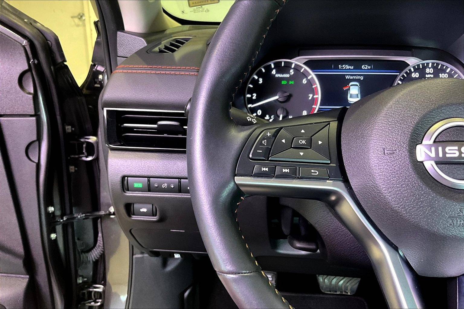 Used 2024 Nissan Sentra SR w/ SR Premium Package FWD image 12