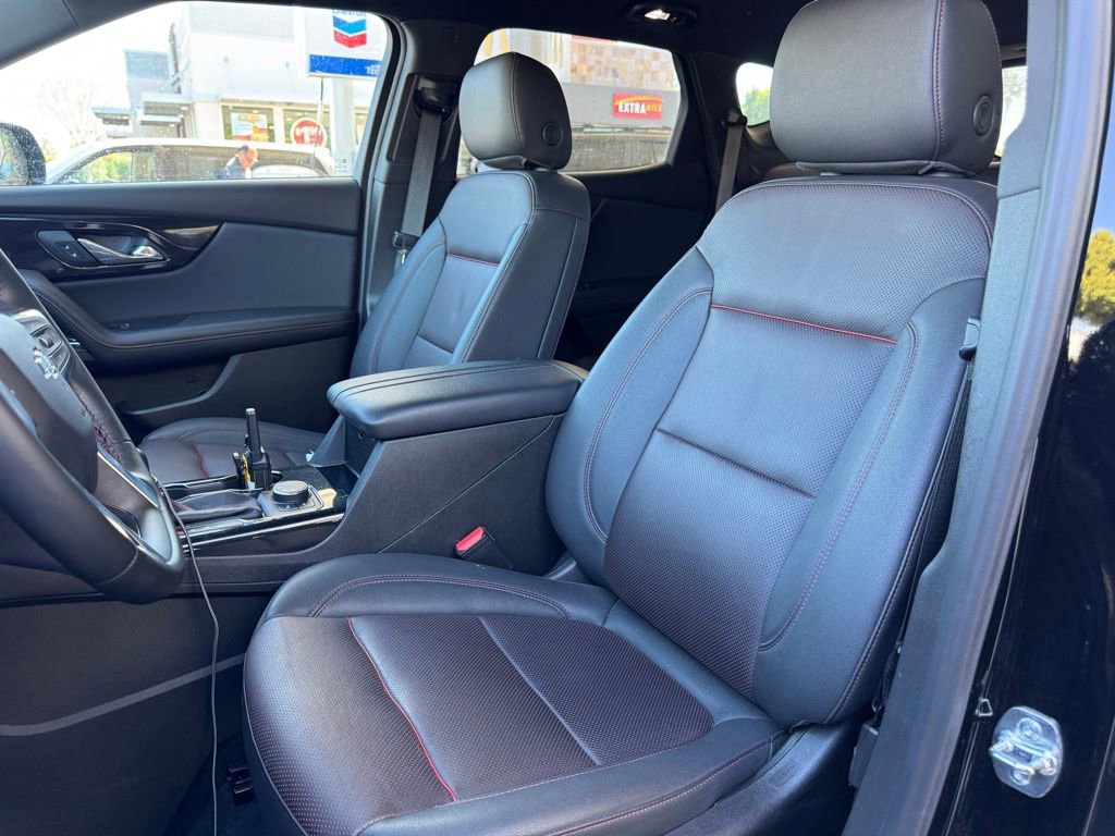 Used 2025 Chevrolet Blazer RS image 5