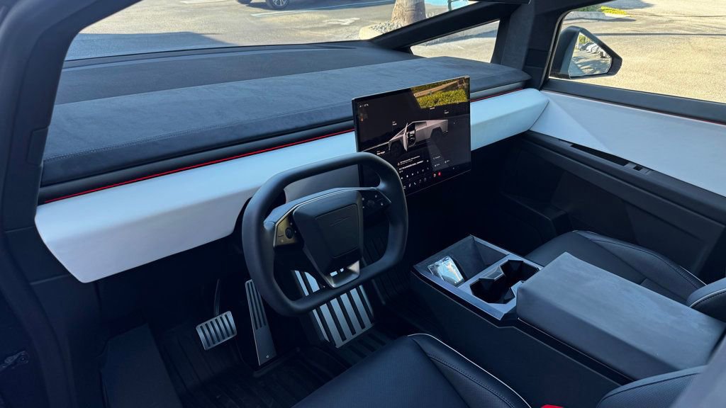 Used 2024 Tesla Cybertruck Cyberbeast image 13