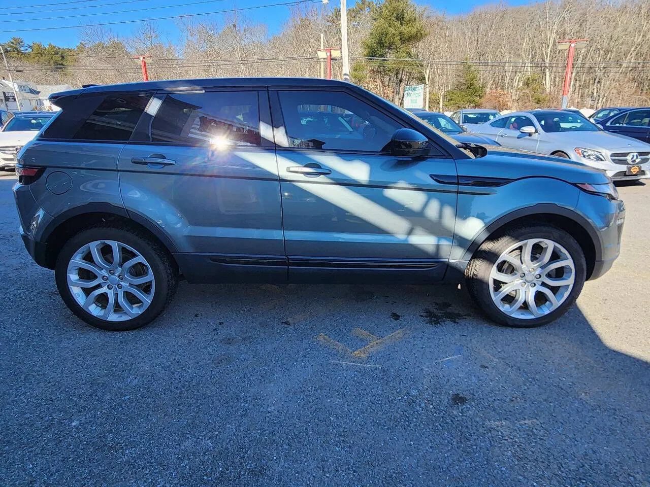 Used 2017 Land Rover Range Rover Evoque SE Premium AWD/4WD image 4