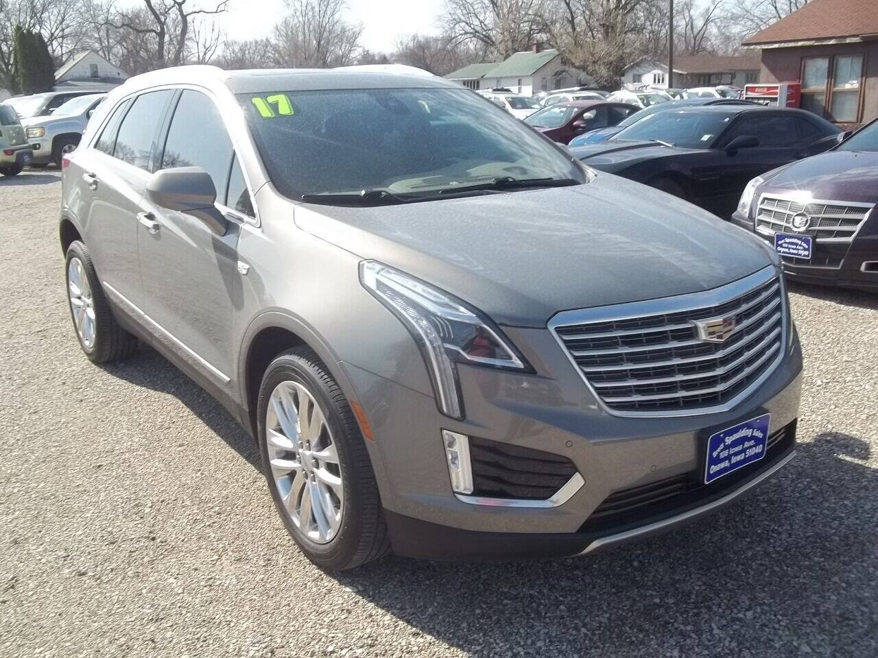 Used 2017 Cadillac XT5 Platinum AWD/4WD image 1