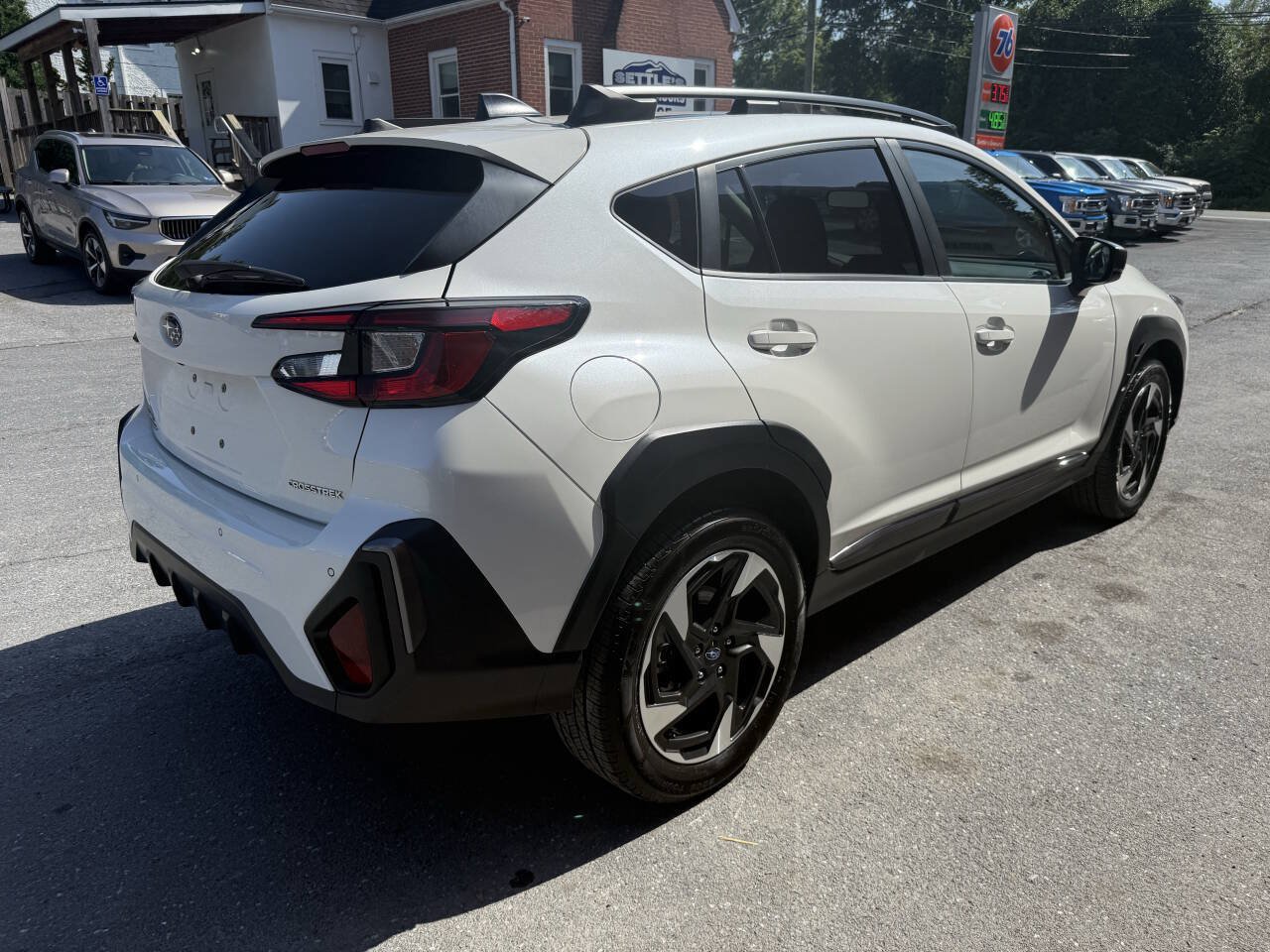 Used 2024 Subaru Crosstrek 2.5i Limited AWD/4WD image 5