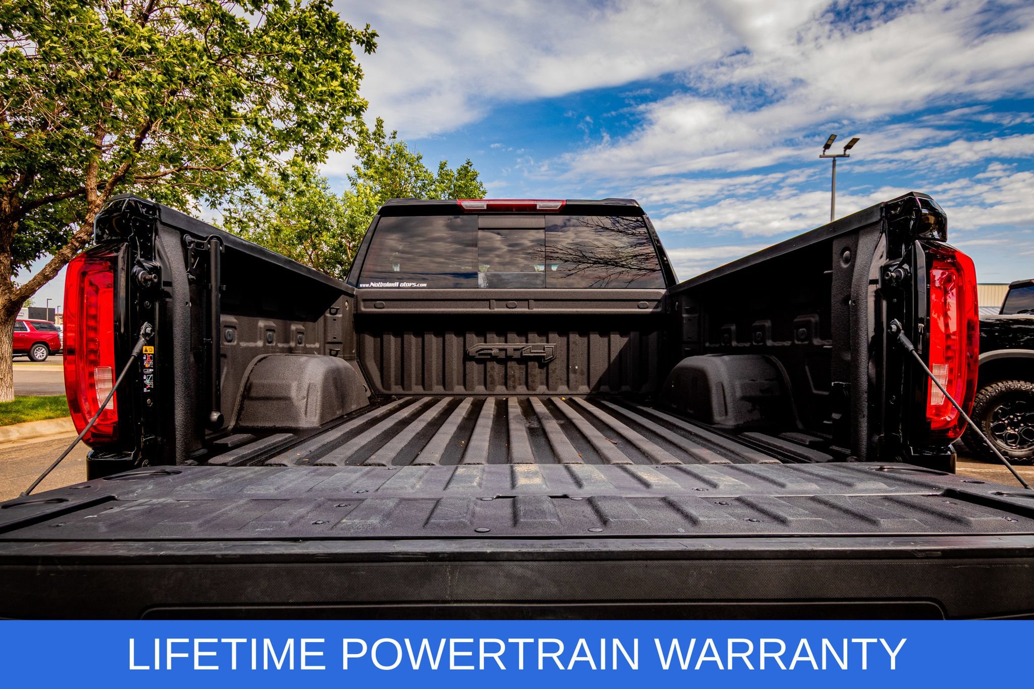 Used 2023 GMC Sierra 1500 AT4 w/ AT4 Preferred Package AWD/4WD image 16