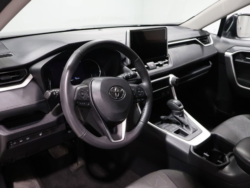 Used 2024 Toyota RAV4 XLE image 14