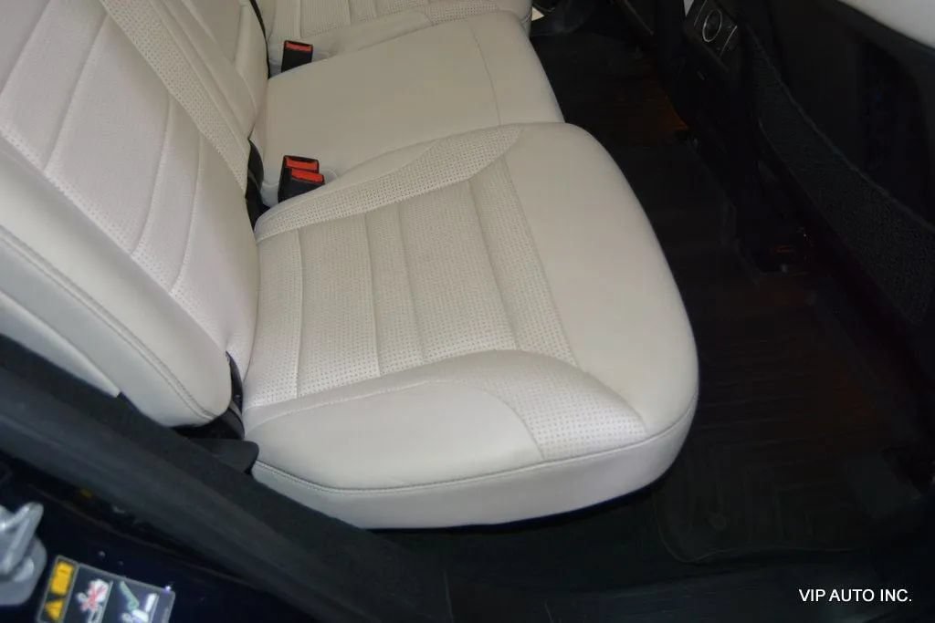 Used 2012 Mercedes-Benz ML 63 AMG 4MATIC image 24