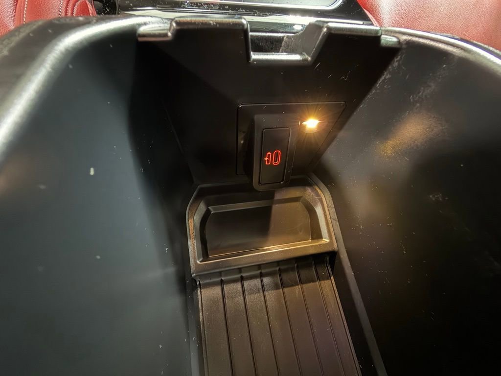 Used 2025 BMW X4 M40i w/ Premium Package image 24