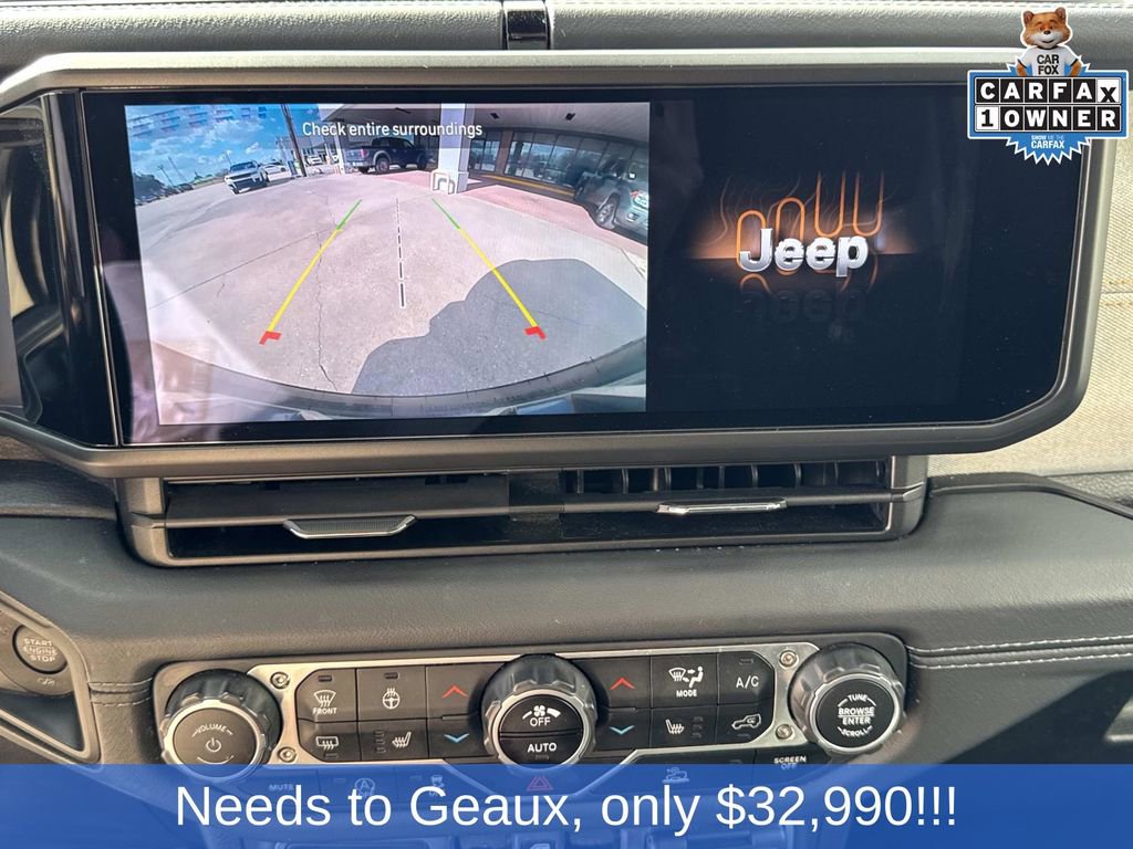 Used 2024 Jeep Wrangler Unlimited Sahara AWD/4WD image 46