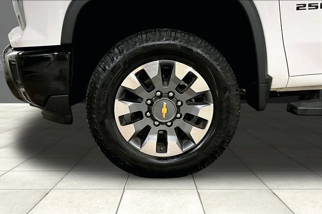 Certified 2024 Chevrolet Silverado 2500 Custom AWD/4WD image 10