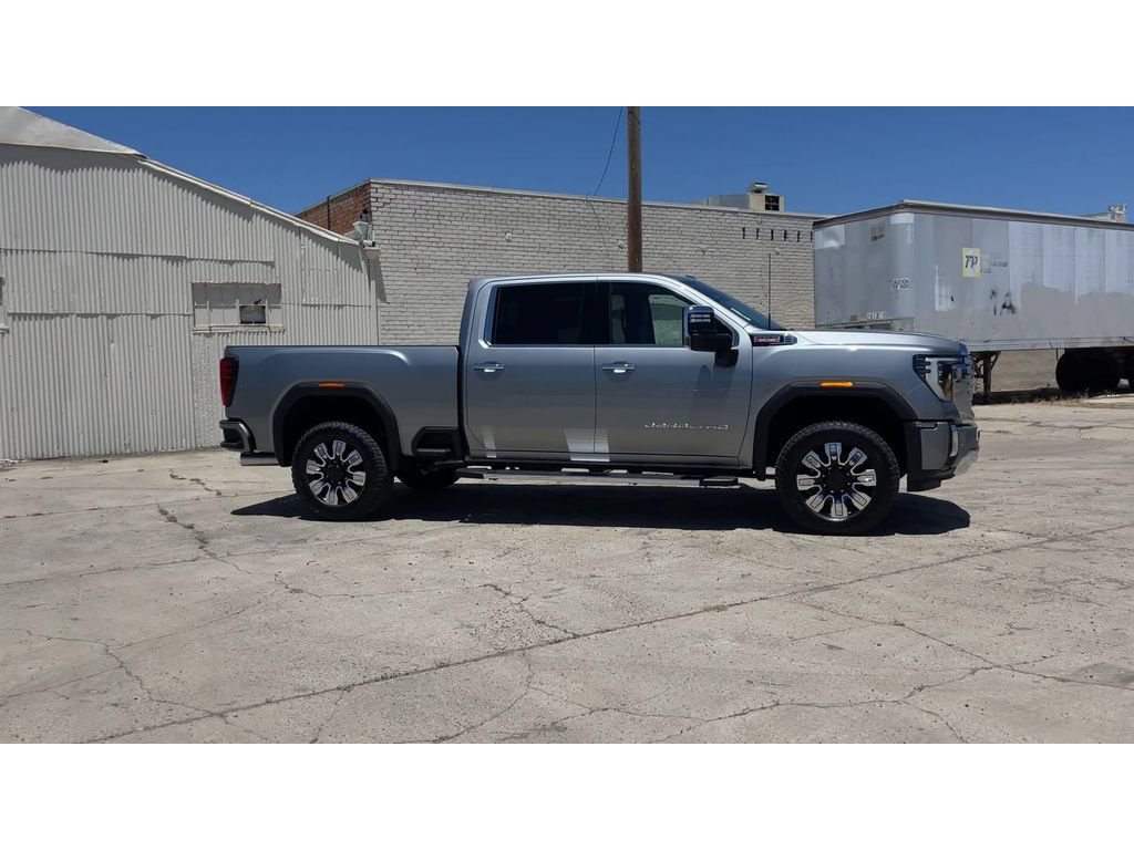 New 2026 GMC Sierra 2500 Denali w/ Denali Reserve Package AWD/4WD image 4