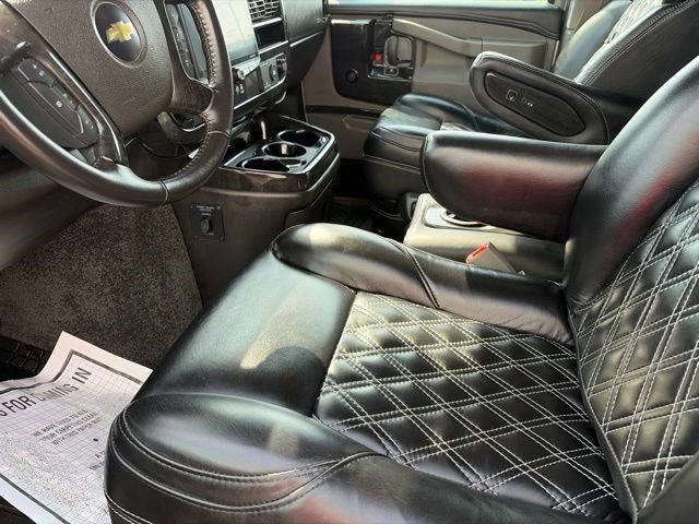 Used 2023 Chevrolet Express 2500 RWD image 11