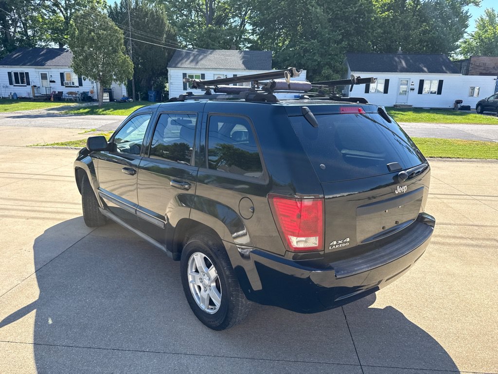Used 2007 Jeep Grand Cherokee Laredo AWD/4WD image 8