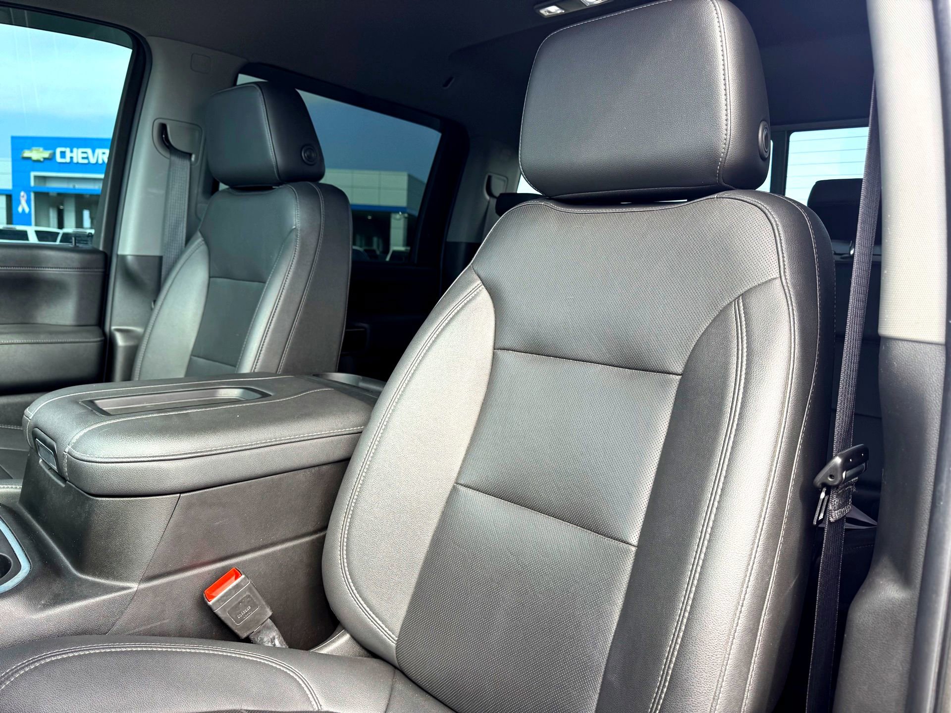 Used 2021 Chevrolet Silverado 3500 LTZ w/ LTZ Plus Package image 13