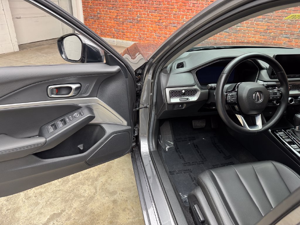Used 2025 Acura Integra FWD image 9