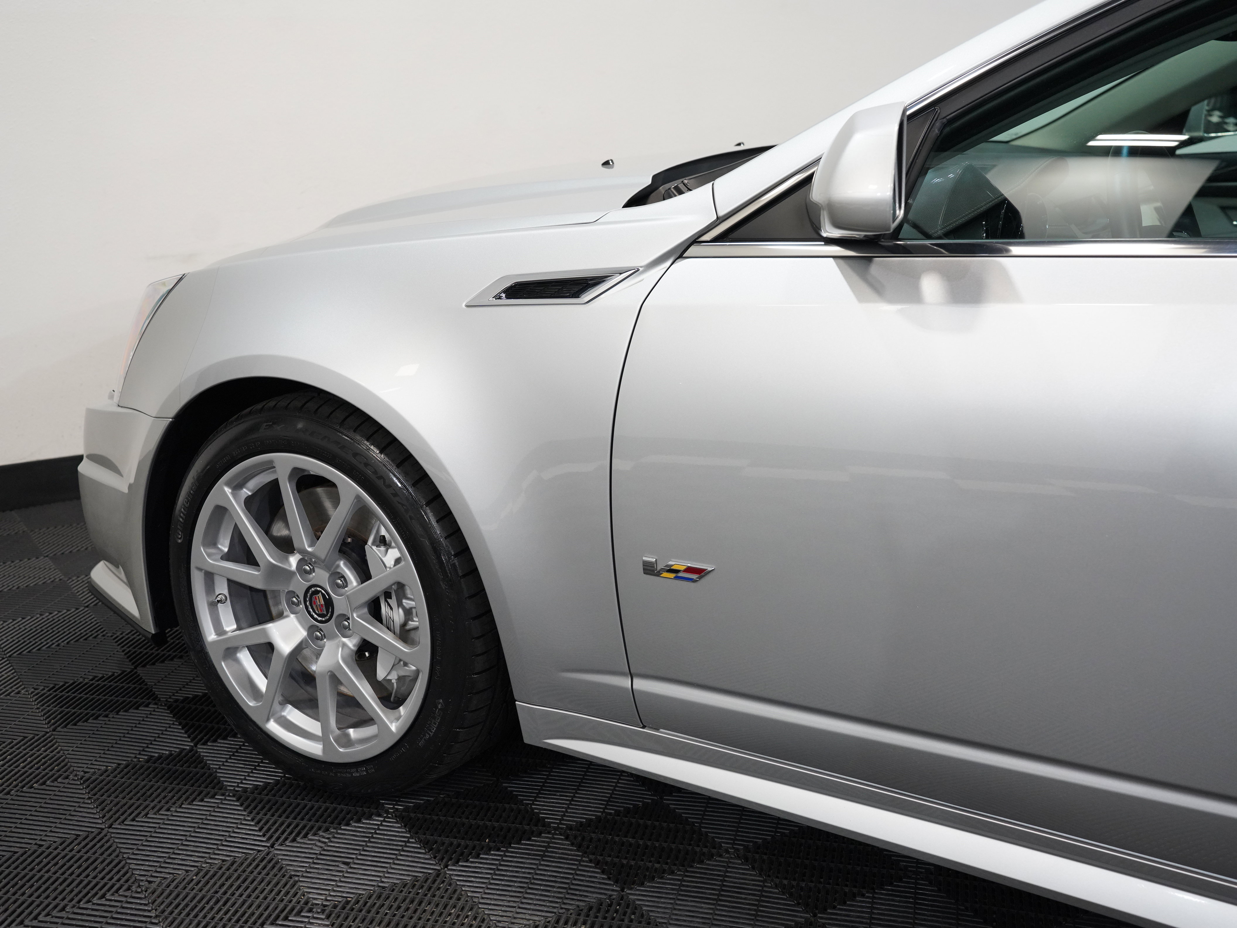 Used 2013 Cadillac CTS V image 19