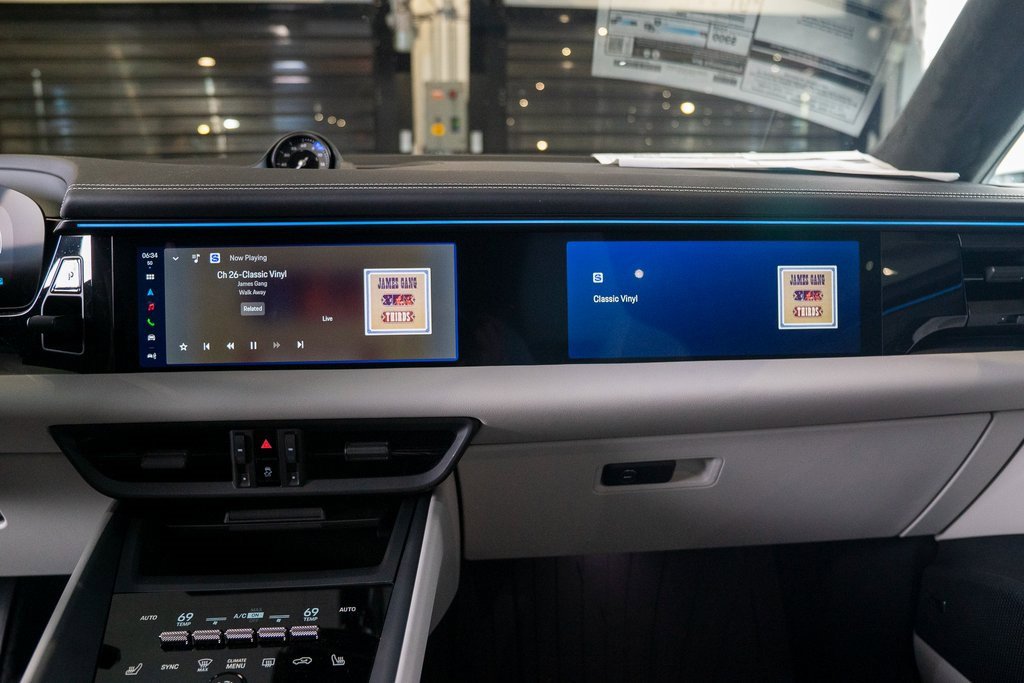 New 2025 Porsche Macan Turbo Electric image 34