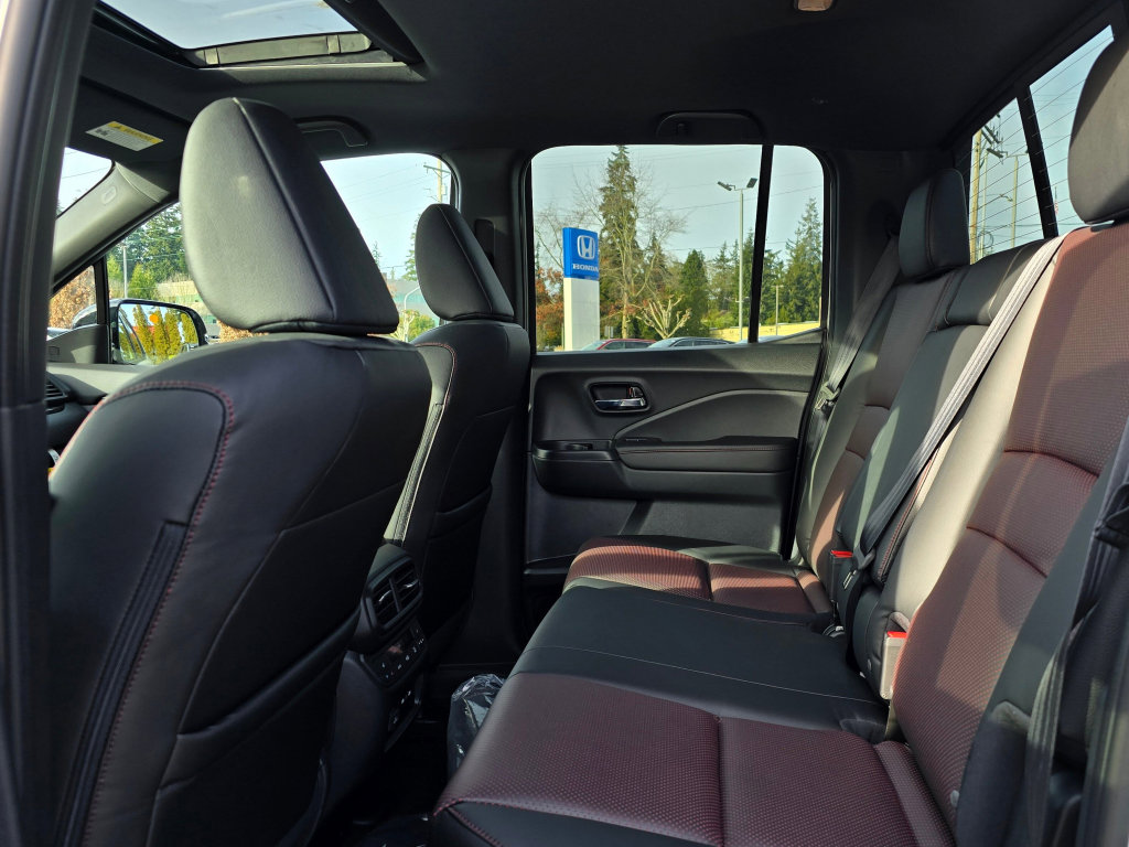 New 2026 Honda Ridgeline Black Edition image 16