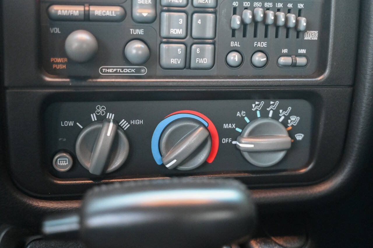 Used 2002 Pontiac Firebird Trans Am RWD image 98