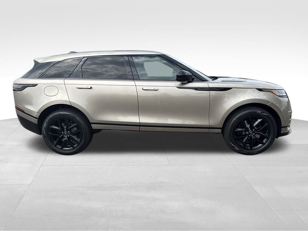 New 2026 Land Rover Range Rover Velar Dynamic SE AWD/4WD image 6