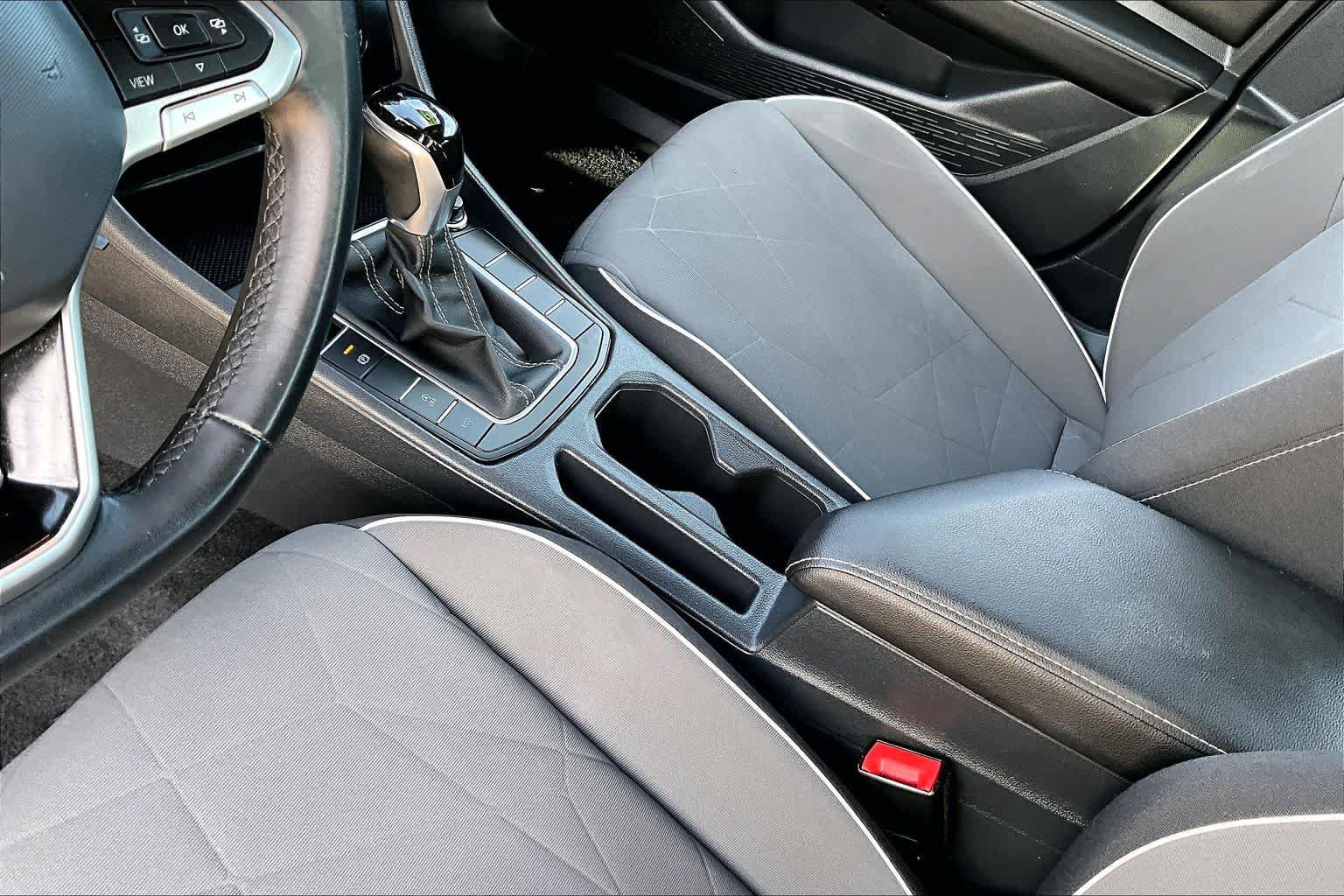 Used 2025 Volkswagen Jetta Sport FWD image 14