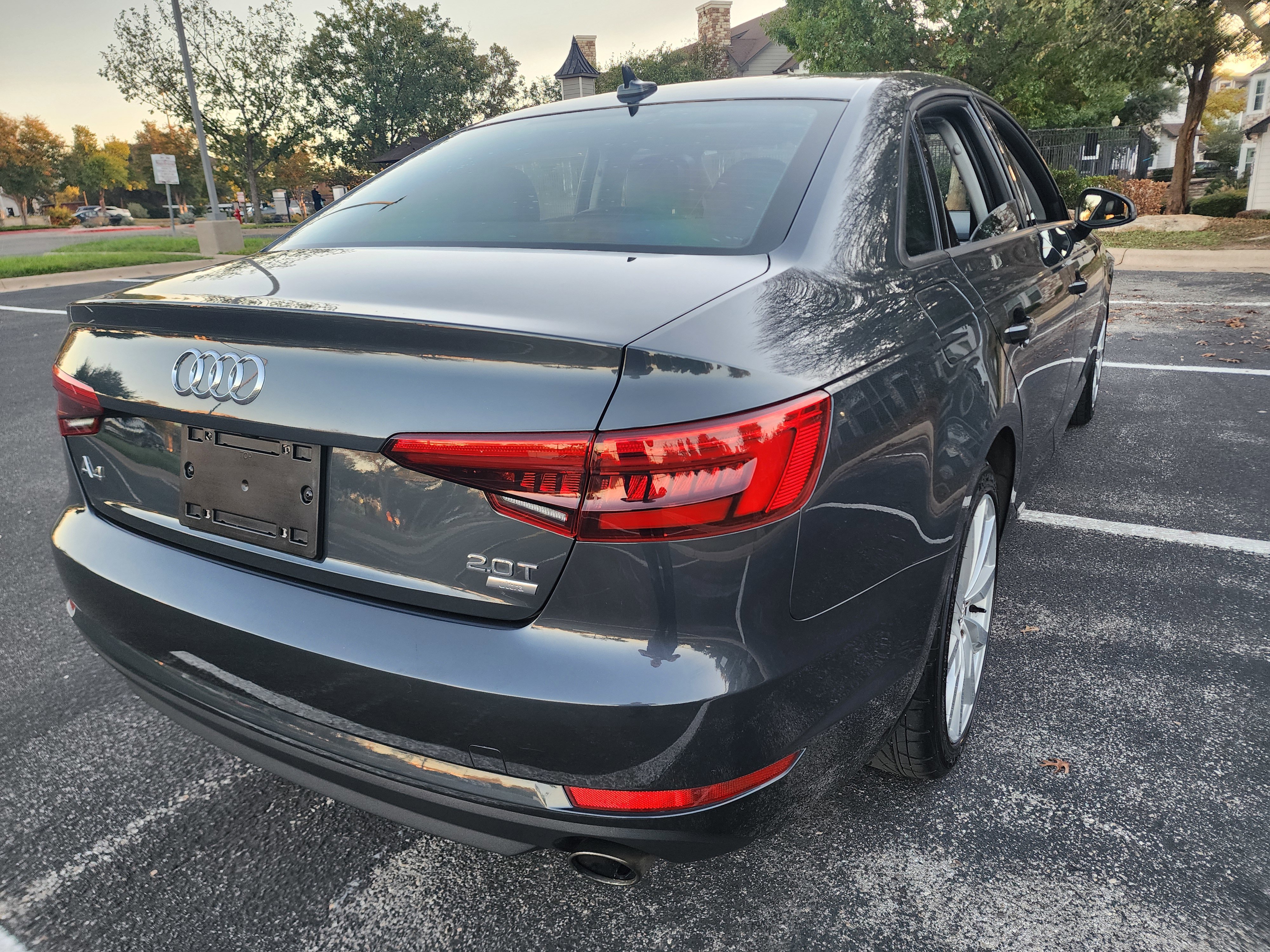 Used 2017 Audi A4 2.0T Ultra Premium w/ Convenience Package image 7