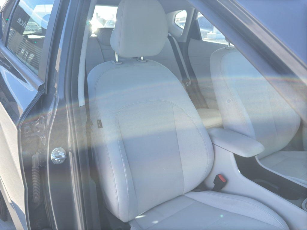 Certified 2024 Hyundai Kona SE image 29