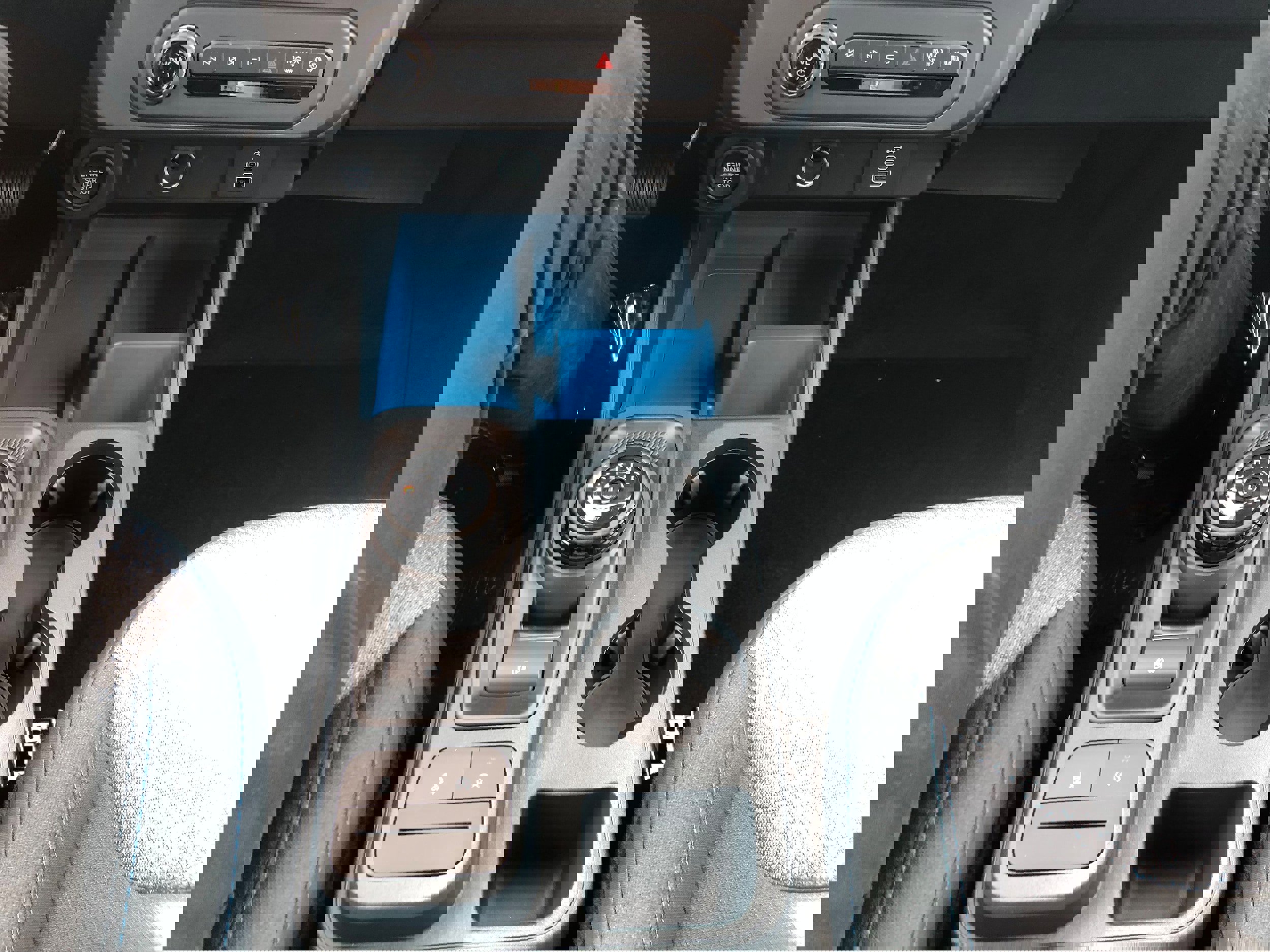 New 2025 Ford Maverick XLT w/ XLT Luxury Package image 14