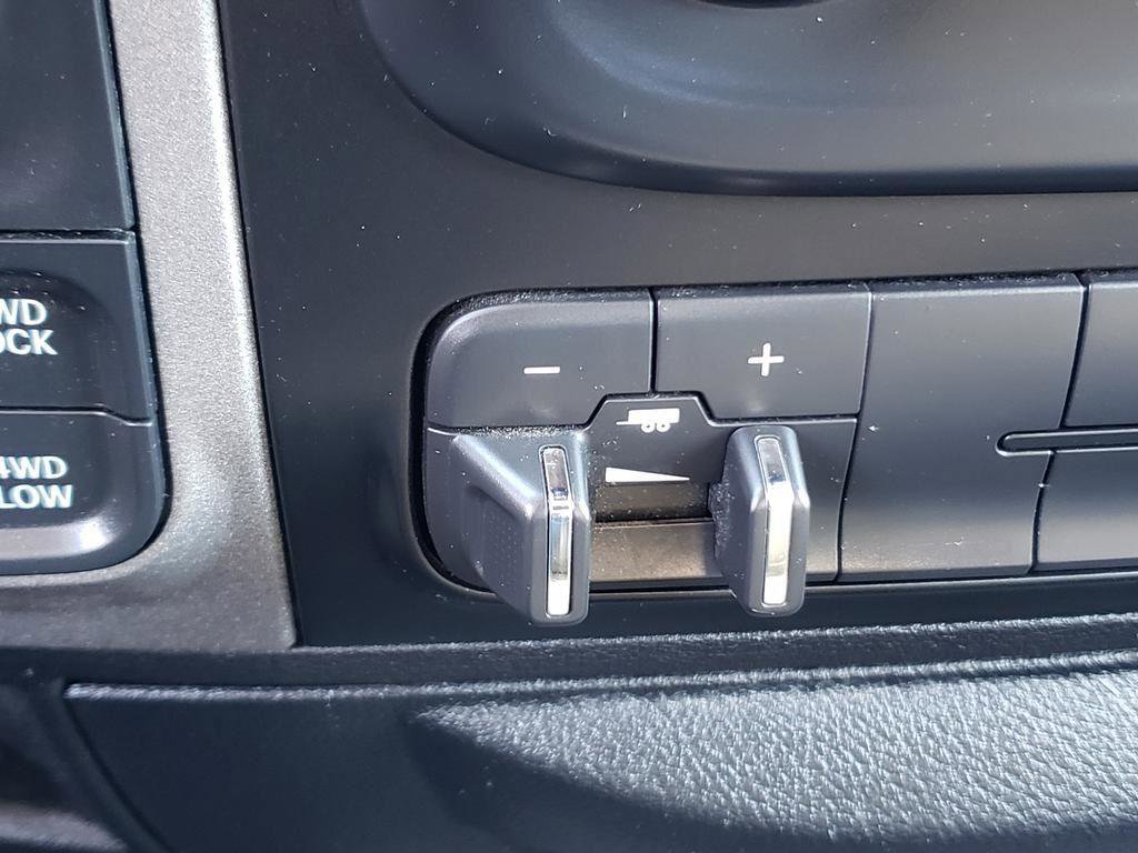 Used 2016 RAM 1500 Express image 37