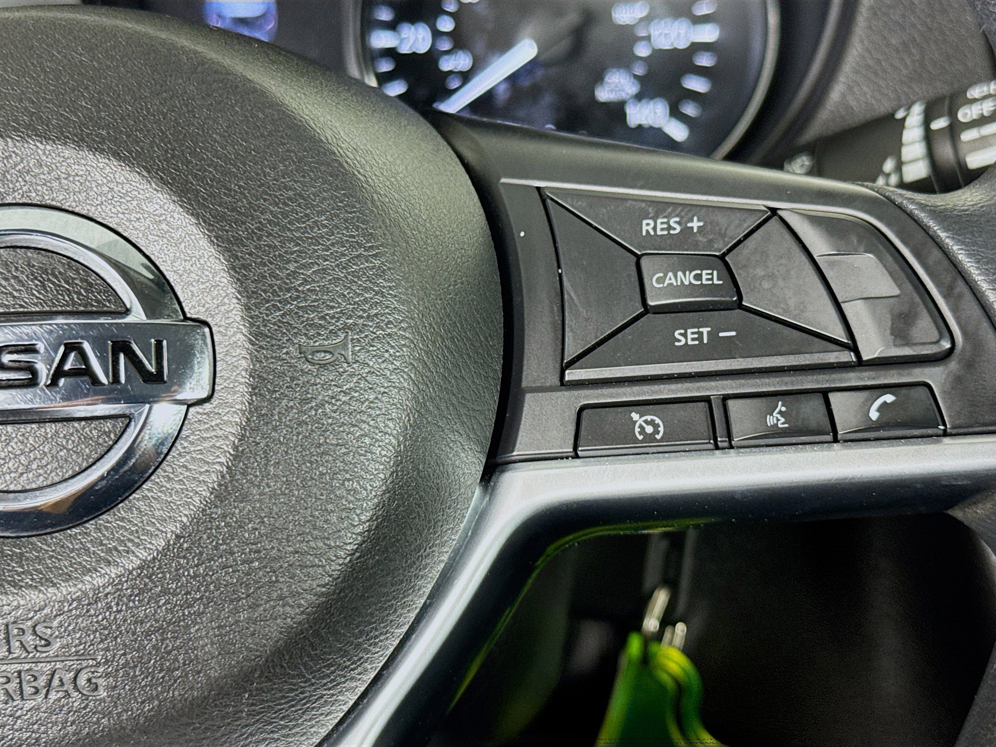 Used 2020 Nissan Rogue S AWD/4WD image 14