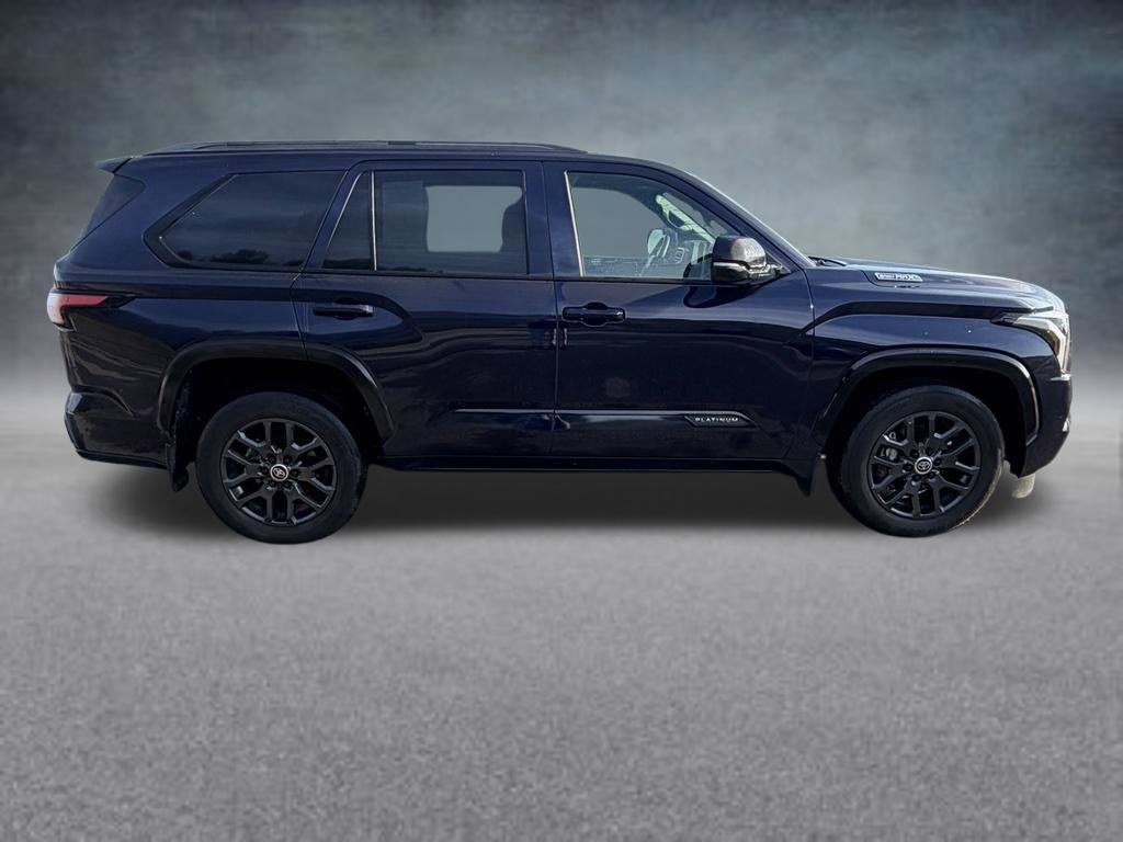 Used 2024 Toyota Sequoia Platinum AWD/4WD image 7