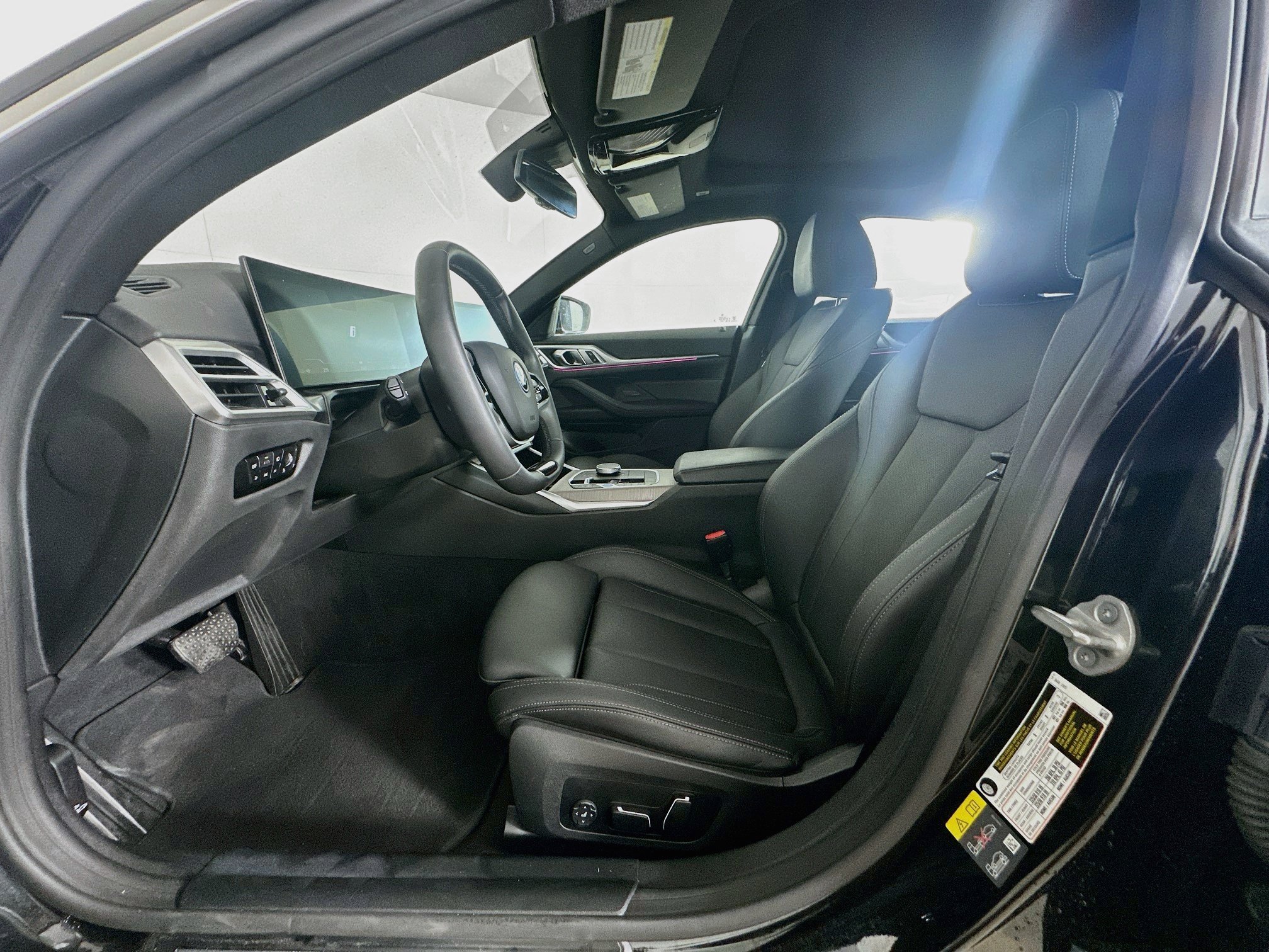 Used 2025 BMW i4 eDrive40 RWD image 13