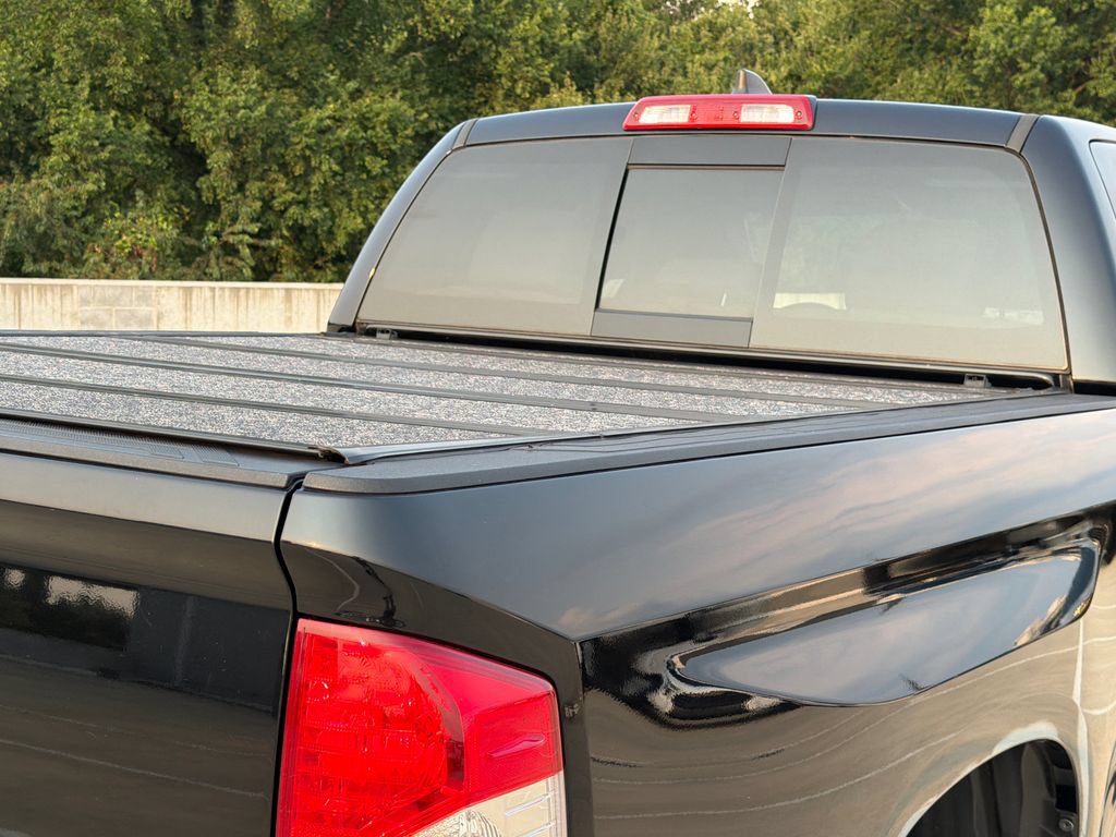 Used 2020 Toyota Tundra SR5 w/ SR5 Convenience Package AWD/4WD image 5