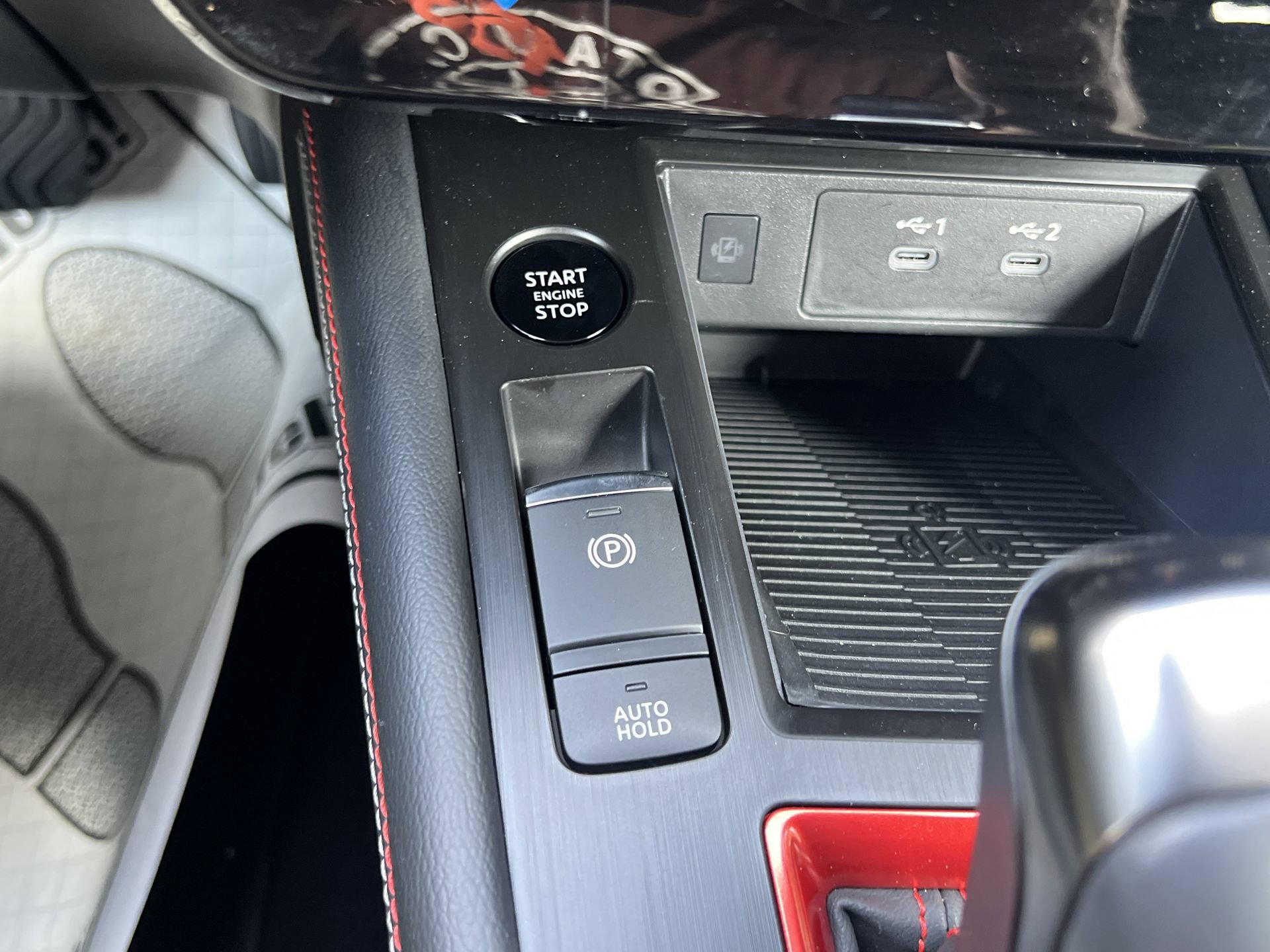 Certified 2025 Nissan Kicks SR FWD image 7