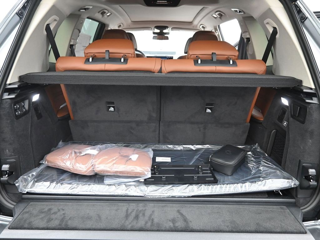 New 2026 BMW X7 xDrive40i image 28